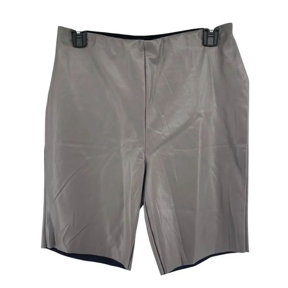 Forever 21 Charcoal Faux Leather High-Waist Biker Shorts NWT – Size Large - Picture 1 of 9